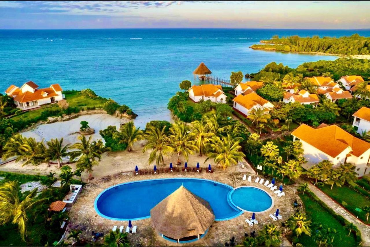 Azao Resort & Spa Pongwe Ngoại thất bức ảnh