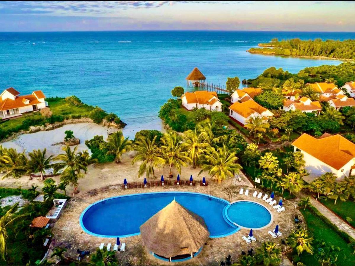 Azao Resort & Spa Pongwe Ngoại thất bức ảnh